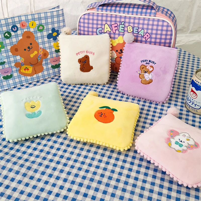 

1PC Portable Fabric Large Capacity Sanitary Towel Napkin Pad Tampon Purse Bag Organizer Pouch Girls Feminine Hygiene Pad Storage