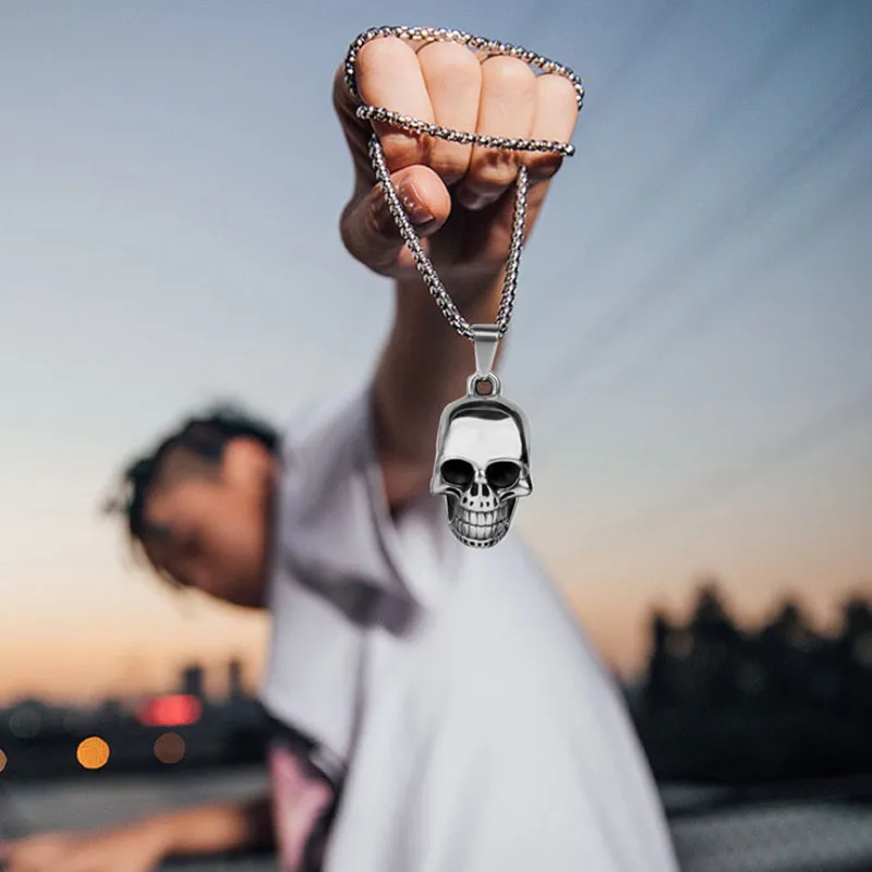 

2021 Fashion New Silver Skull Pendant Necklace Men Trendy Simple Stainless Steel Chain Men Necklace Jewelry Gift