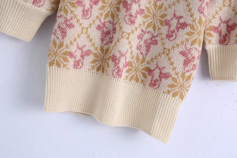 

HWLZLTZHT Women Cute Animal Jacquard Knit Sweater 2021 Short Sleeve Pullover Female Fashion Streetwear Soft Fitted Knitted Top