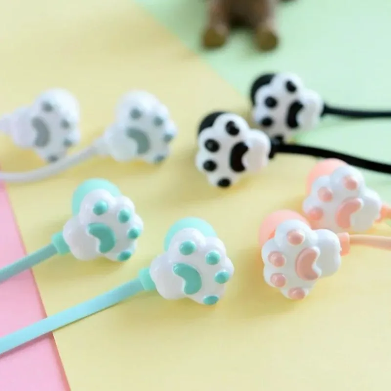 

2021 New Lovely Creative Cartoon Cute Cat Claw 3.5mm Jack Wired In-ear Headphones Childs Earphone With Mic for Xiaomi IPhone