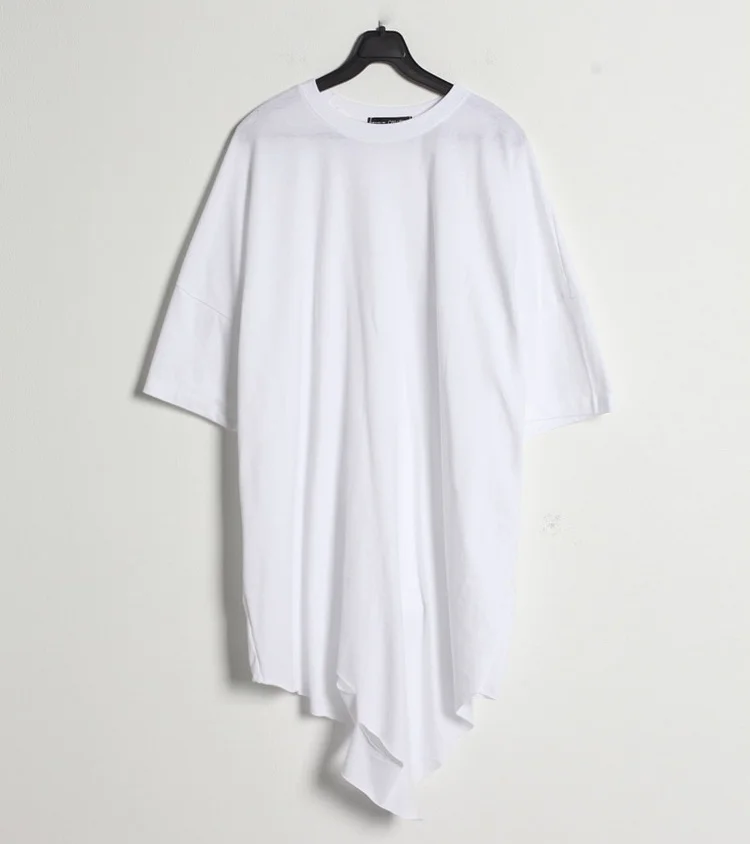 

Trendy men's top Korean summer irregular cut and worn-out T-shirt with round neck and short sleeve and loose and versatile hem