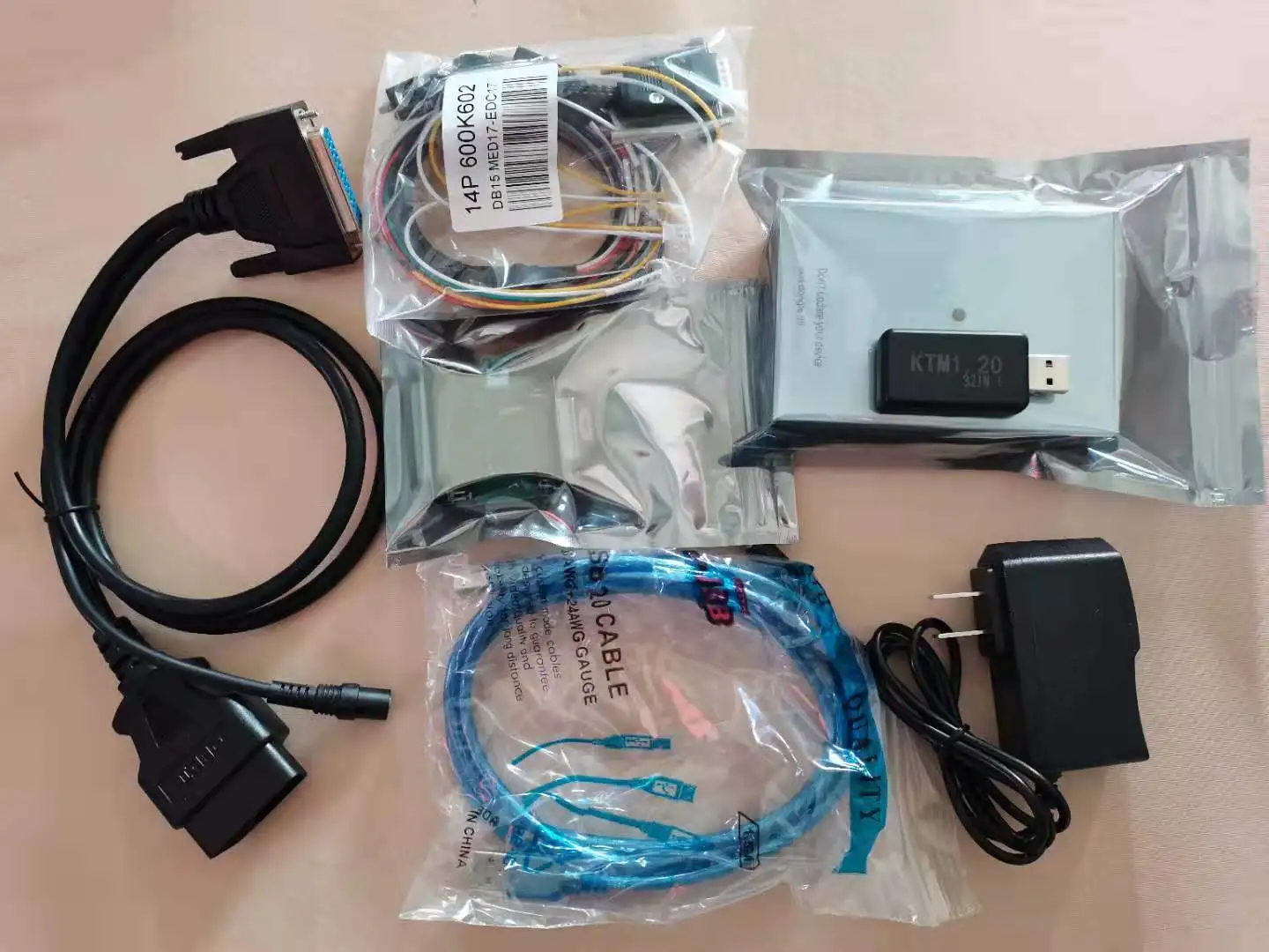 Верстак ECU master программатор 32 в 1 верстак 3 обновленная версия верстака OBD V1.20 |