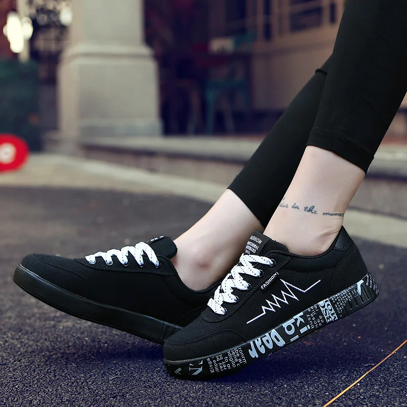 

Sneakers Women 2021 Fashion Vulcanized Shoes Ladies Lace-up Men Casual Shoes Breathable Walking Canvas Graffiti Flats