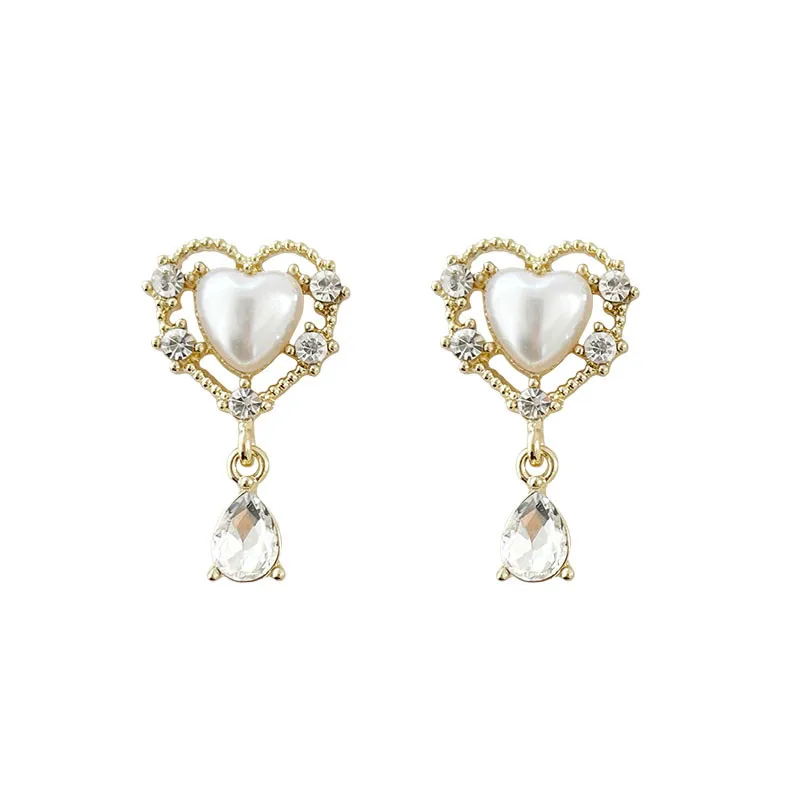 

YANGLIUJIA Heart Pearl Zircon Earrings Fashion Elegant Sweet Stud Earrings Women Jewelry Gift Wedding Accessories Wholesale