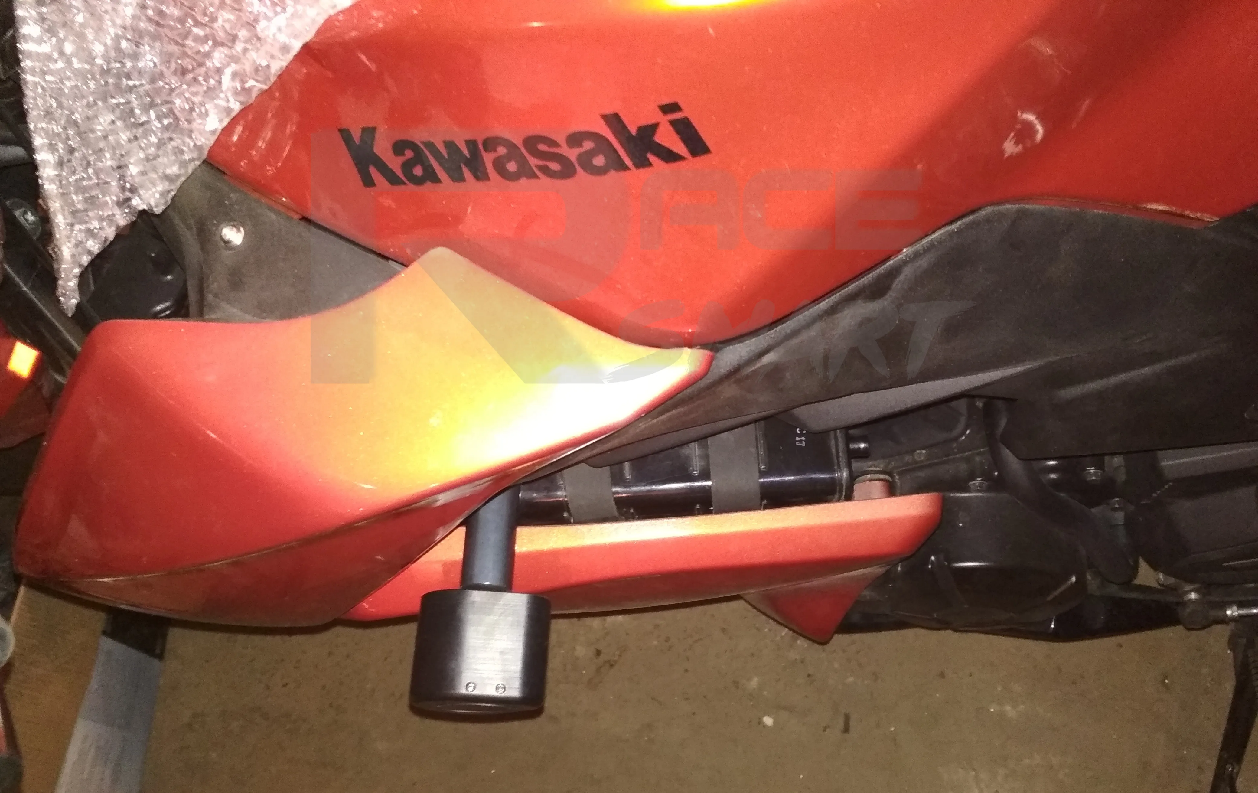 Для KAWASAKI NINJA 250 300 Z300 Z250 Мотоцикл с ЧПУ двигателя Краш колодки Рамка Ползунки