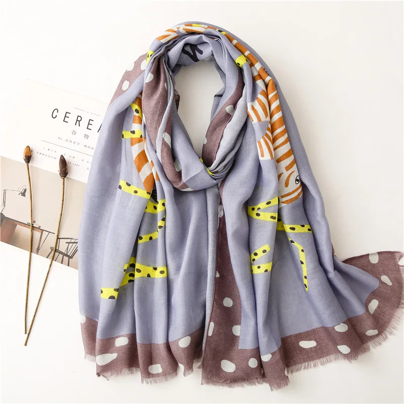 

Abstract wind hand-painted zebra animal summer ladies luxury cotton and linen scarf wild long seaside sunscreen shawl silk scarf