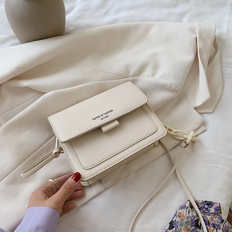 

Women Bags Small Square Shoulder Bag Fashion Contrast Color Crossbody Bag Chains Design Adjustable Shoulder Strap Messenger Bag