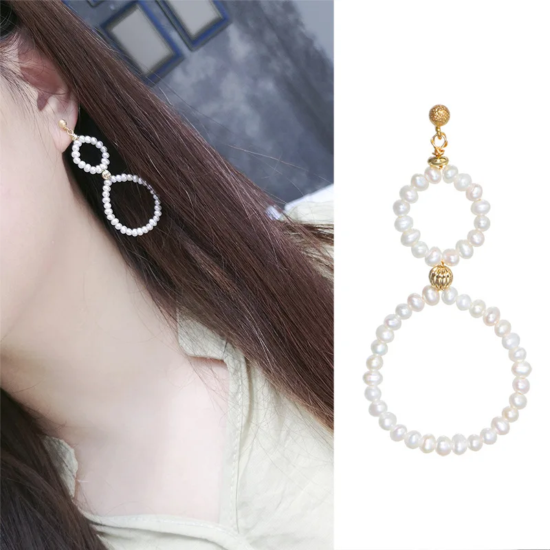 

FUN-BEAUTY European and American new product pairs of earrings Fashion copper 8-shaped earrings freshwater pearl earrings
