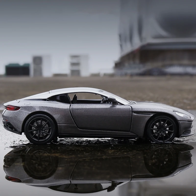 

2021 New 1:32 Aston Martin DB11 Metal Toy Car Die-casting Scale Model Toy Car Boy Child Gift Model Car