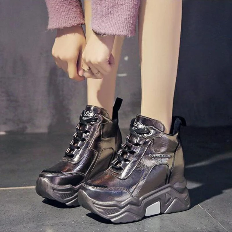 

2020 Fashion Chunky Platform Outdoor Sneakers Women Winter Warm Super High Heels Casual Shoes Woman Height Increasing Boot Mujer