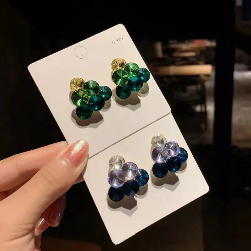 

New Triangle gradient crystal stud earring retro fashion trend personality women's jewelry accessories wholesale