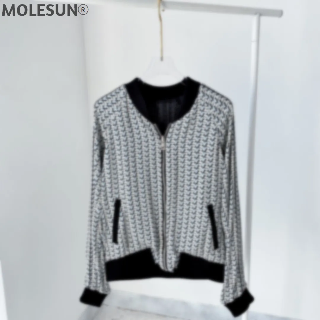 

2021 spring Woman Black letters Print reversible Bomber Jacket Drop Shoulder Long Sleeves Fashion Jackets with pockets