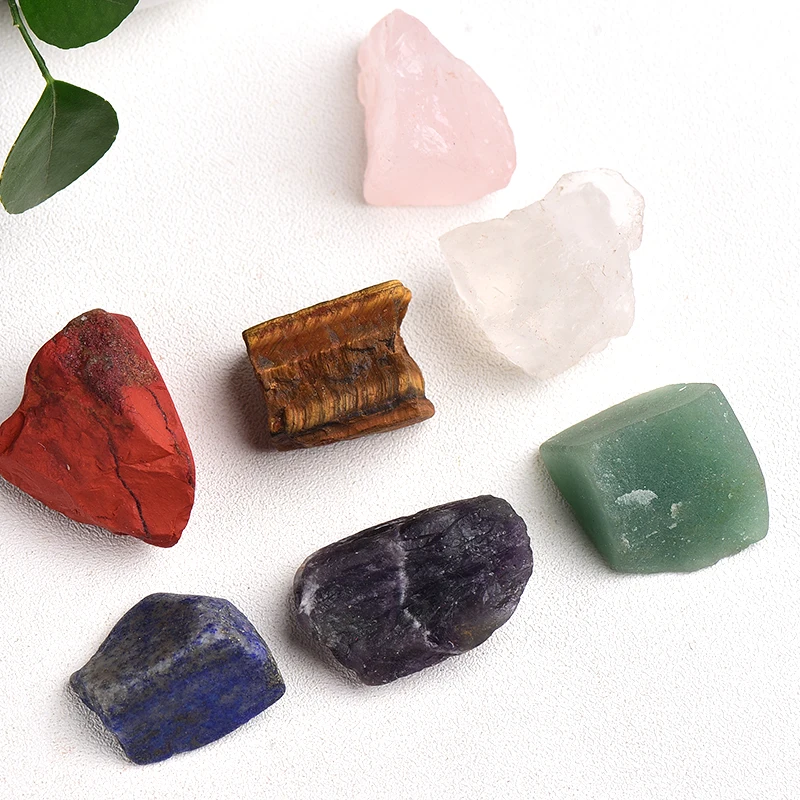 Комплект из натурального хрустального камня семи чакр черная тканевая сумка