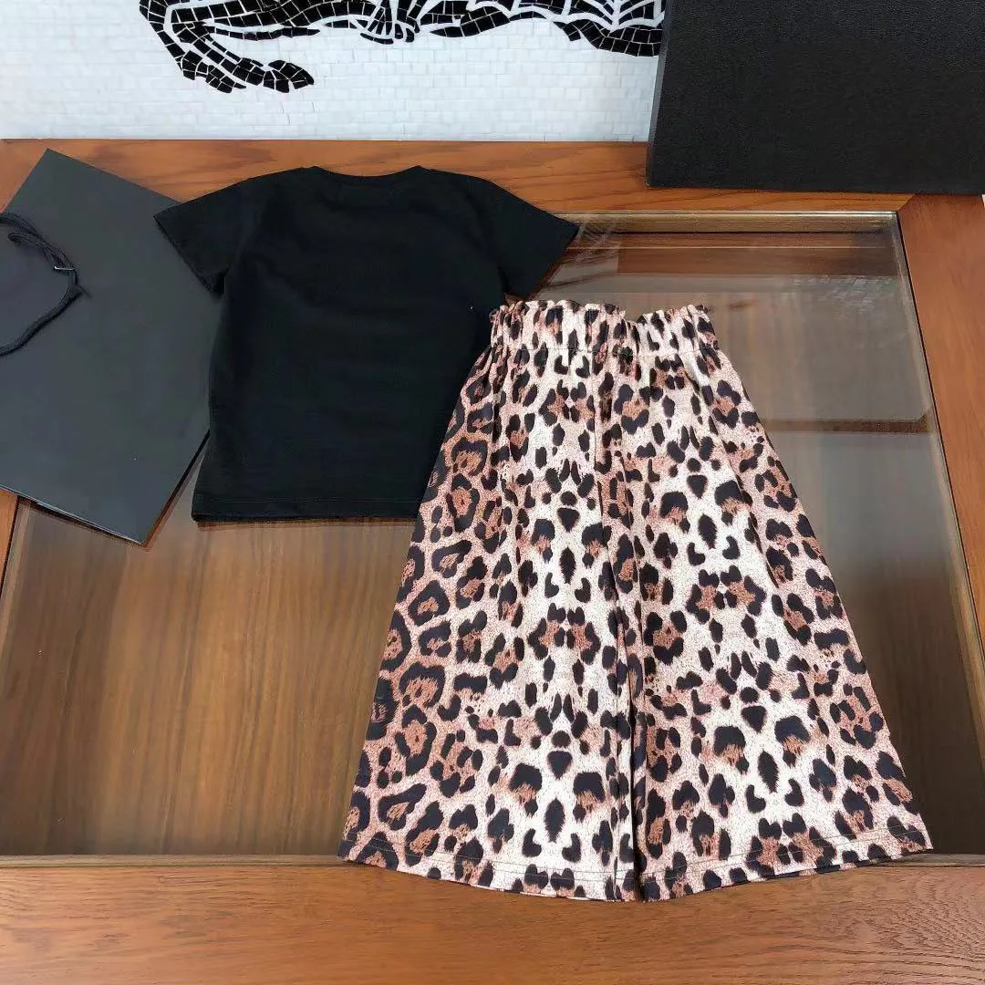 

Foreign trade children's clothing summer girls children short-sleeved T-shirt western style leopard print girl shorts suit
