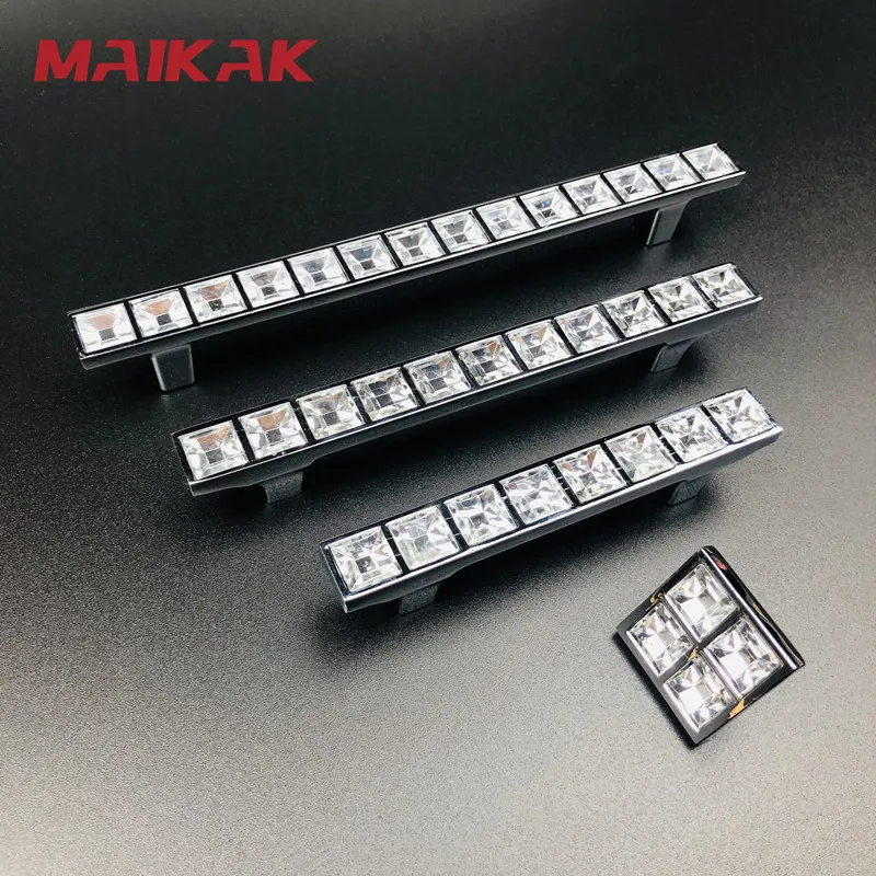 С украшением в виде кристаллов алмаза ручки шкафа класса люкс из цинкового