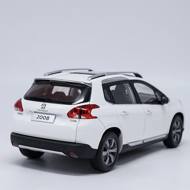 1:18 высокоточная модель PEUGEOT 2008 из сплава автомобильная статическая