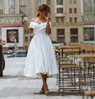 Eightale Короткие свадебные платья с открытыми плечами складки Чай Длина атласная свадебное платье для девочек, милое ТРАПЕЦИЕВИДНОЕ со шнуровкой платья для матери невесты 2020