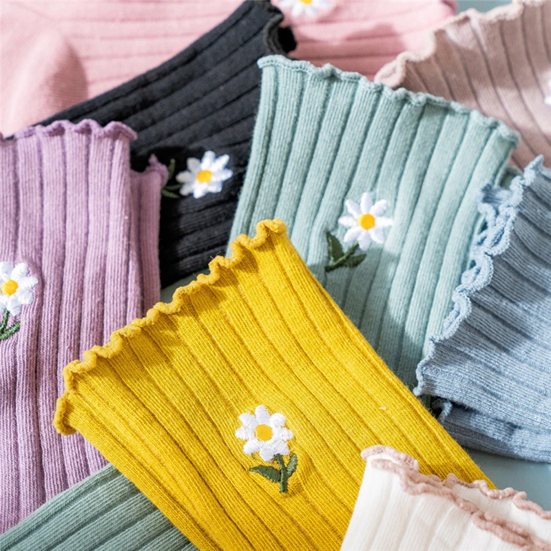 

1 Pair New Japanese Women's Tube Socks Fungus-Side Flower Embroidery Socks Vertical Stripes Pile Socks