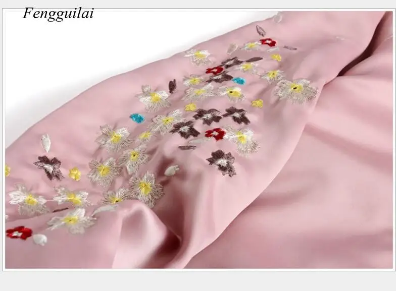 

New Spring Fall Stand Collar Print Embroidery Pink and Green Phoenix Reversible Satin Baseball Jackets Casual Bomber Jacket