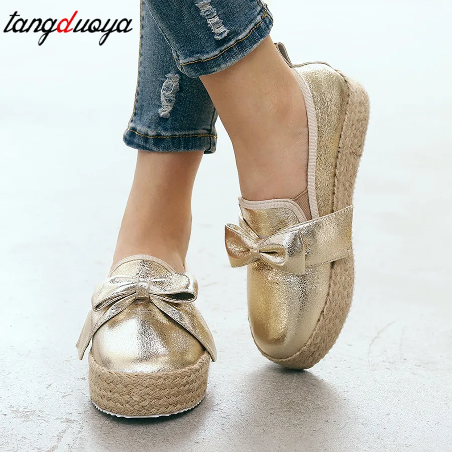 Модные женские кроссовки дышащие лоферы на платформе парусиновые туфли женская