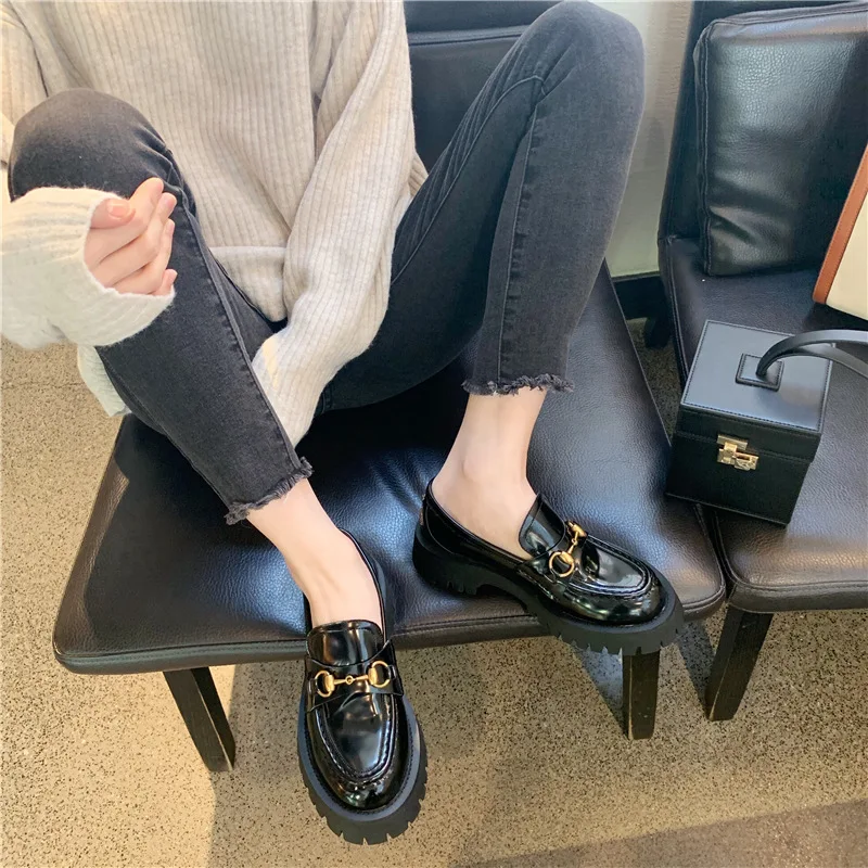

Spring and Autumn 2021 new fashion star women's shoes leather platform high-heeled shoes fashion metal thick single shoes