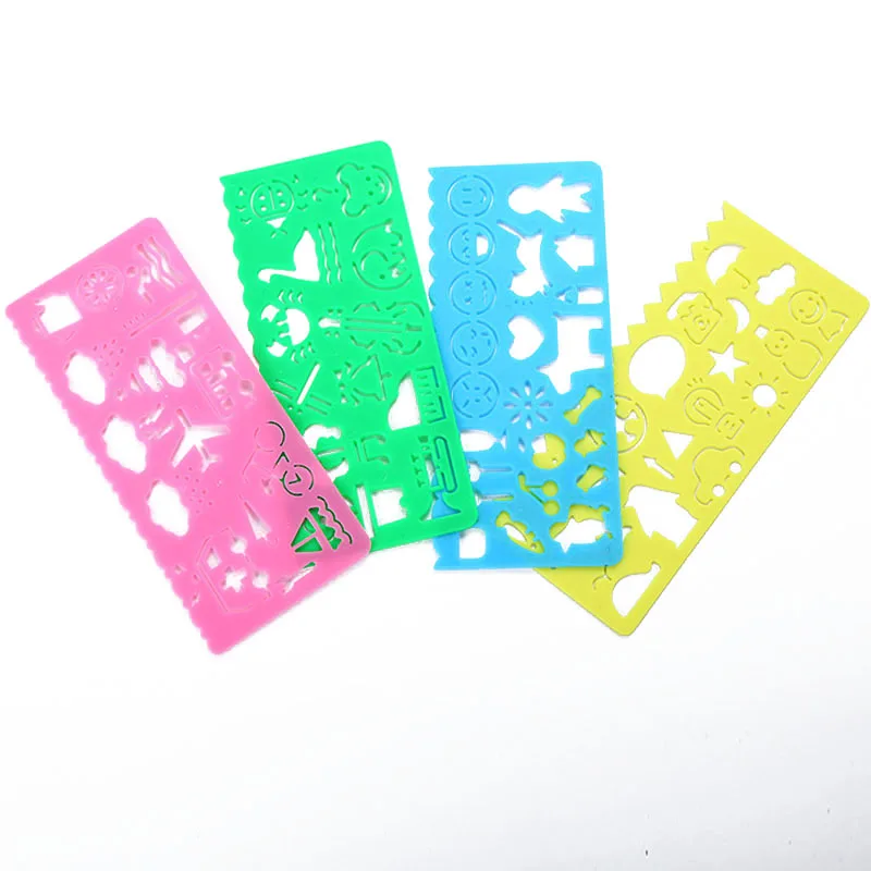 

4pcs/Set Cartoon DIY Painting Set Ruler Creative Animal Aircraft Model For Kids Gift Plastic Drawing Template Painting Ruler