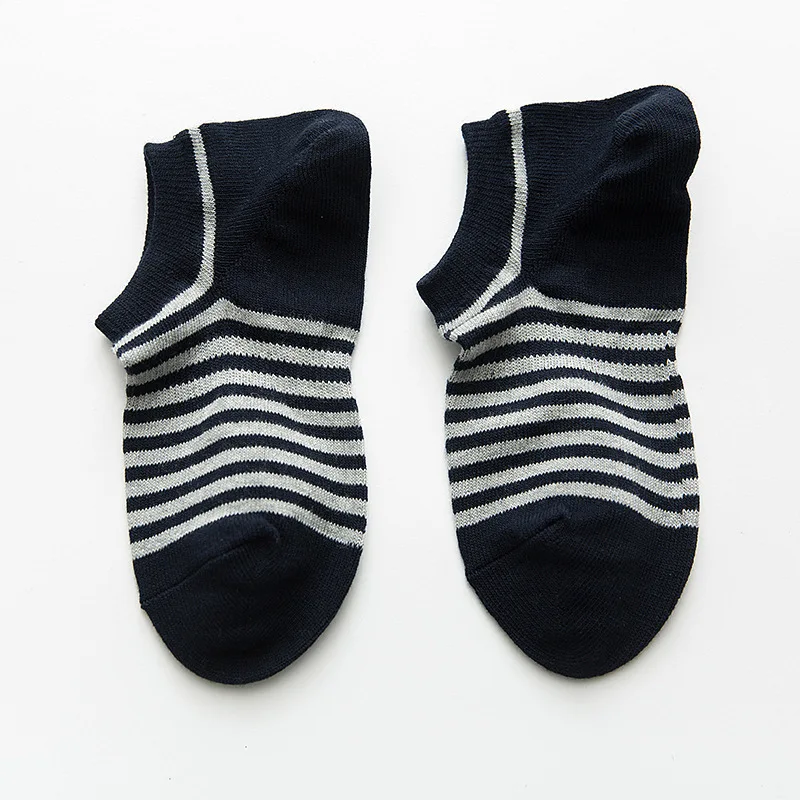 Мужские носки модные аккуратные полосатые хлопковые до щиколотки прочные