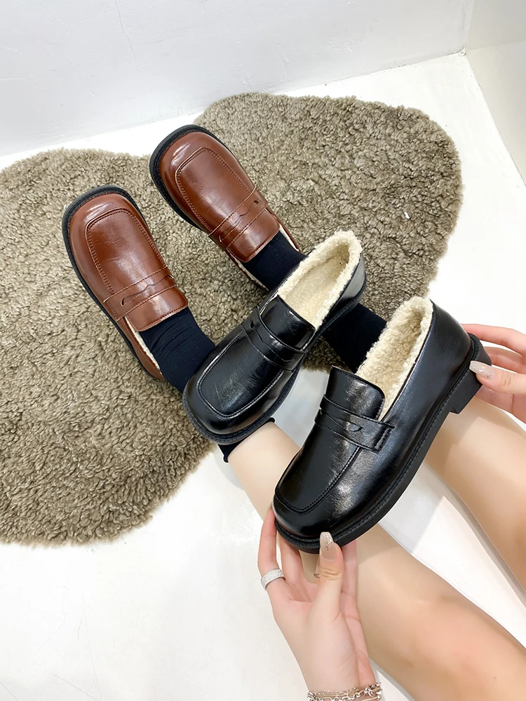 

Универсальные женские ботинки с закрытым носком, зимняя обувь, женская обувь, Осенние повседневные кроссовки, лоферы с круглым носком, мехо...