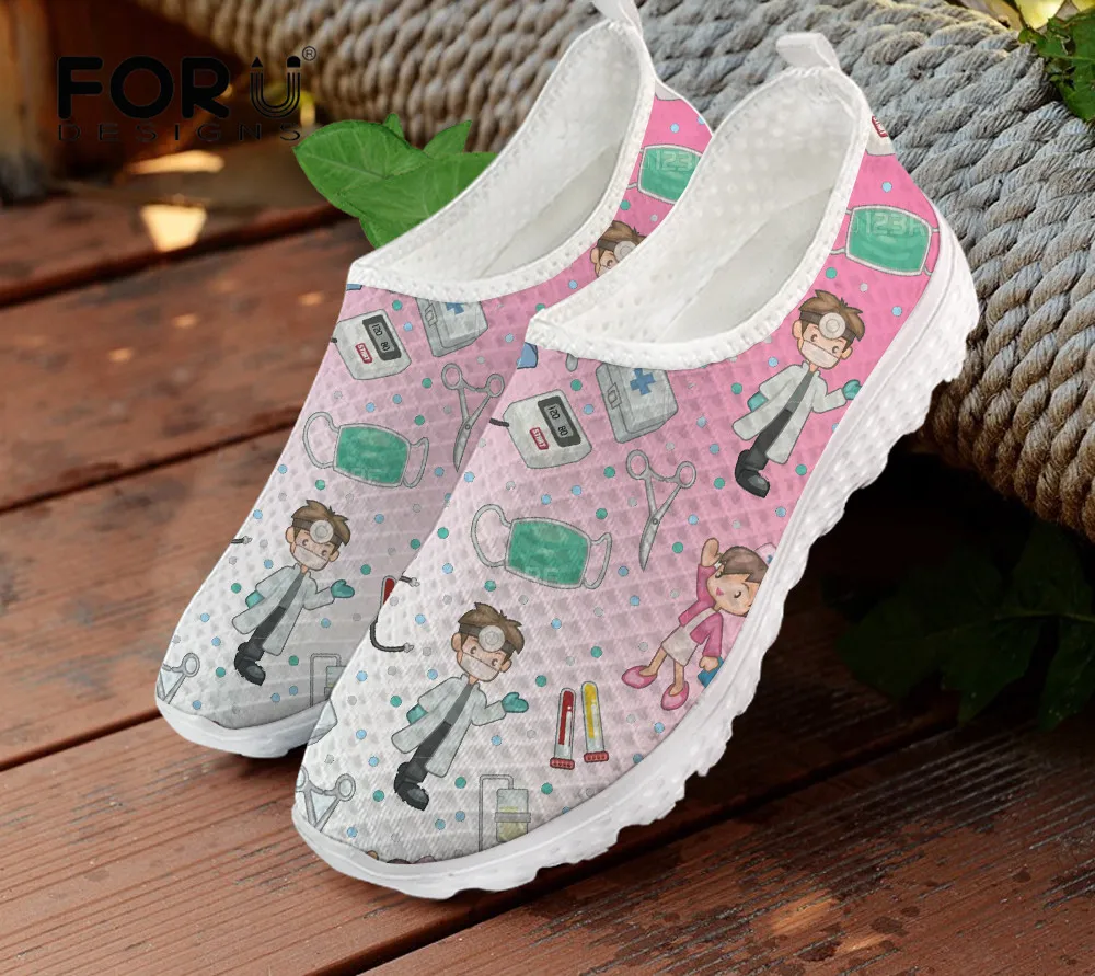 

FORUDESIGNS Pink Gradient Design Girl's Mesh Shoes Cartoon Dotor and Nurse Print Casual Sneakers Cute Style Walking Shoe Loafers