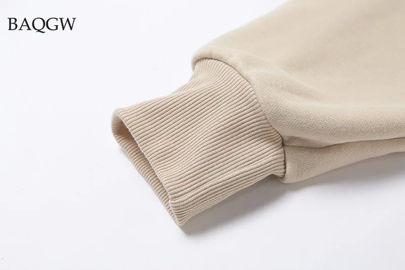 

Winter Warm Embroidery Two Piece Tracksuit Set Women Casual Tops and Pants Sports Suit Women 2020 Pullovers Women Sets Pocket