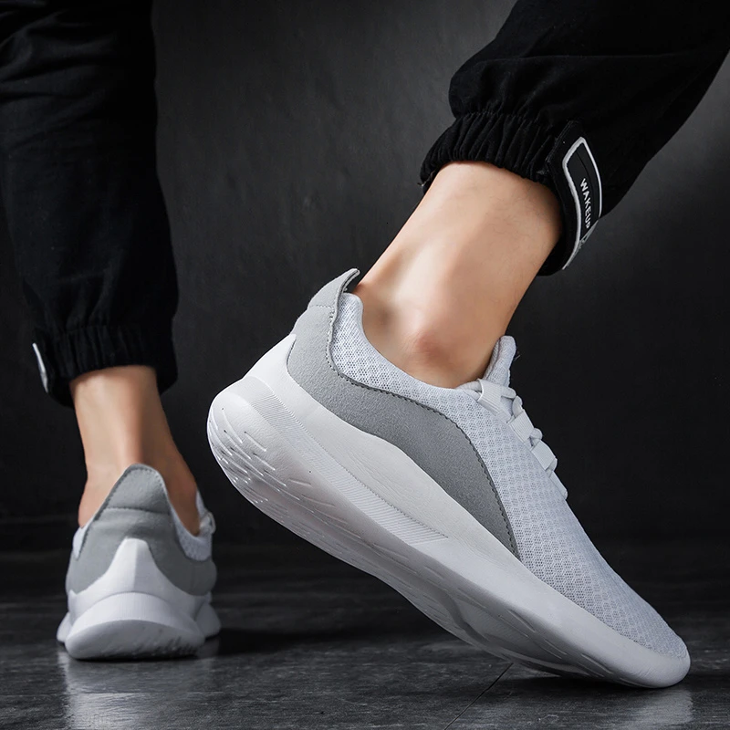 Кроссовки мужские легкие плоская подошва дышащие удобная обувь для бега