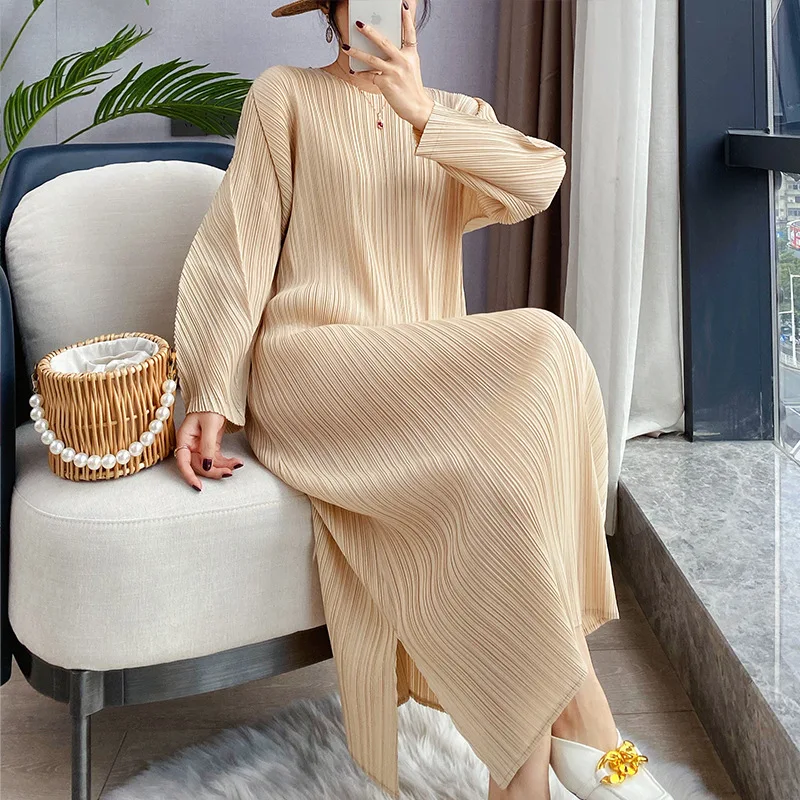 Casual Dress Women's Clothing Spring Autumn Loose Stretchable Miyake Pleated Round Neck Long Sleeved Solid Color Dress Midi