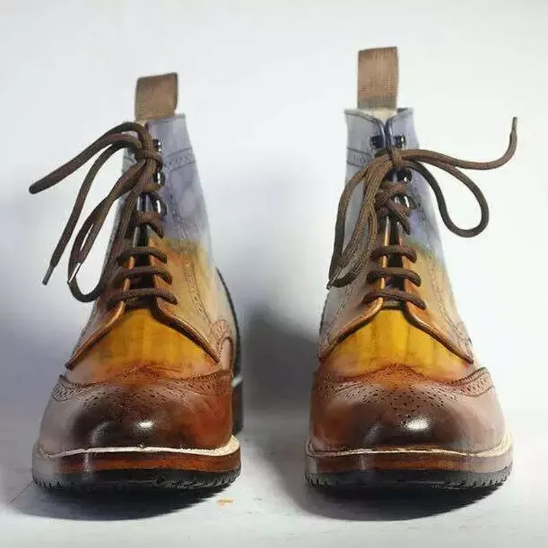 

Men's Gradient Small Leather Shoes Lace-up Martin Boots Fashion Color Matching All-match Men's Leather Shoes HG402