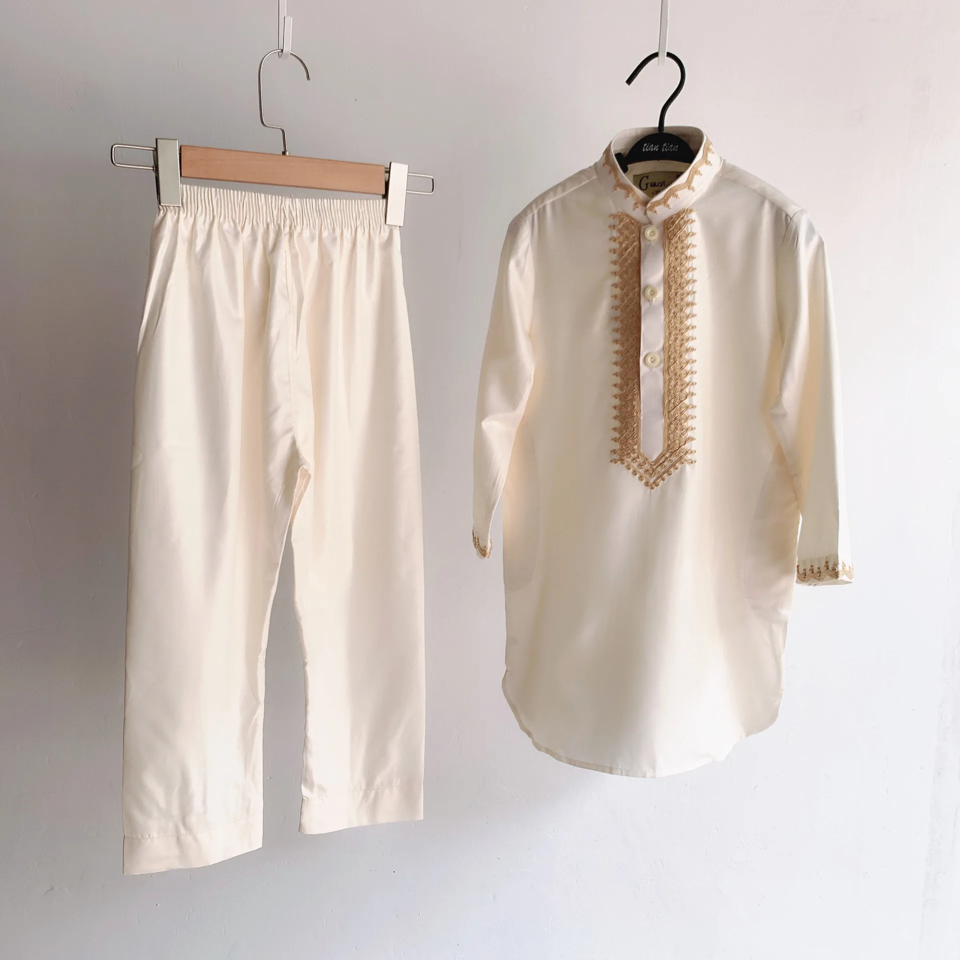 Muslim Clothes Children'S Muslim Two-Piece Button Embroidery Men'S Clothing Muslim Sets Musulman Hombre Lsmn015