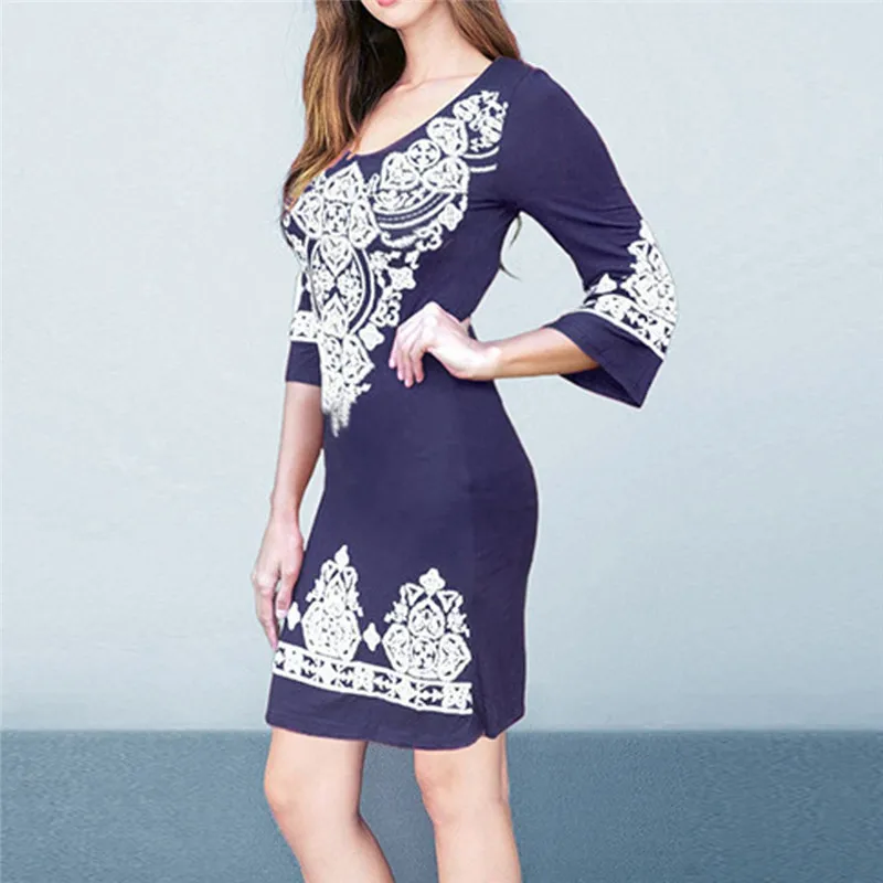 Женское облегающее платье для отдыха с рукавом 3/4 принтом круглым вырезом