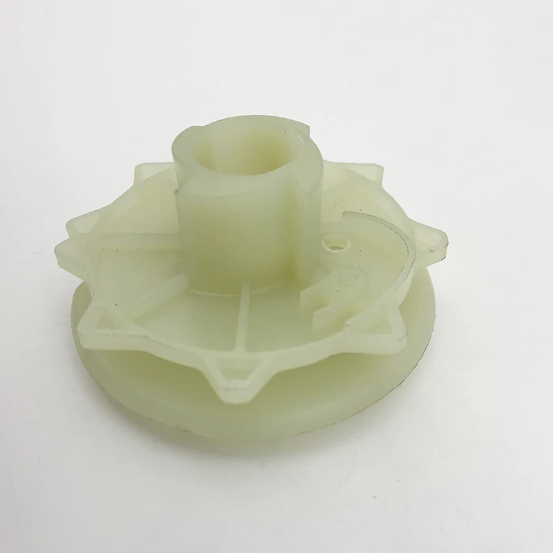 

Recoil Starter Pulley for Partner 350 351 McCulloch 335 338 435 436 438 440 441 442 444 Gasoline Chainsaw Spares Parts Gas Saws
