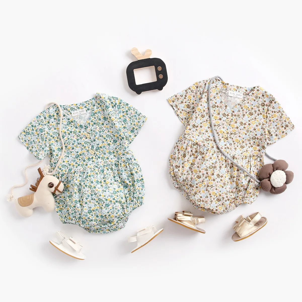 

2021 Summer Baby Bodysuits Newborn Twins Baby Clothes Girls Cotton Casual Short Sleeve Floral Print Outfitinfant Clothing 0-36m