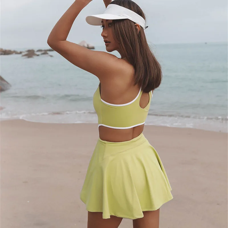 

Sportswear & Accessories