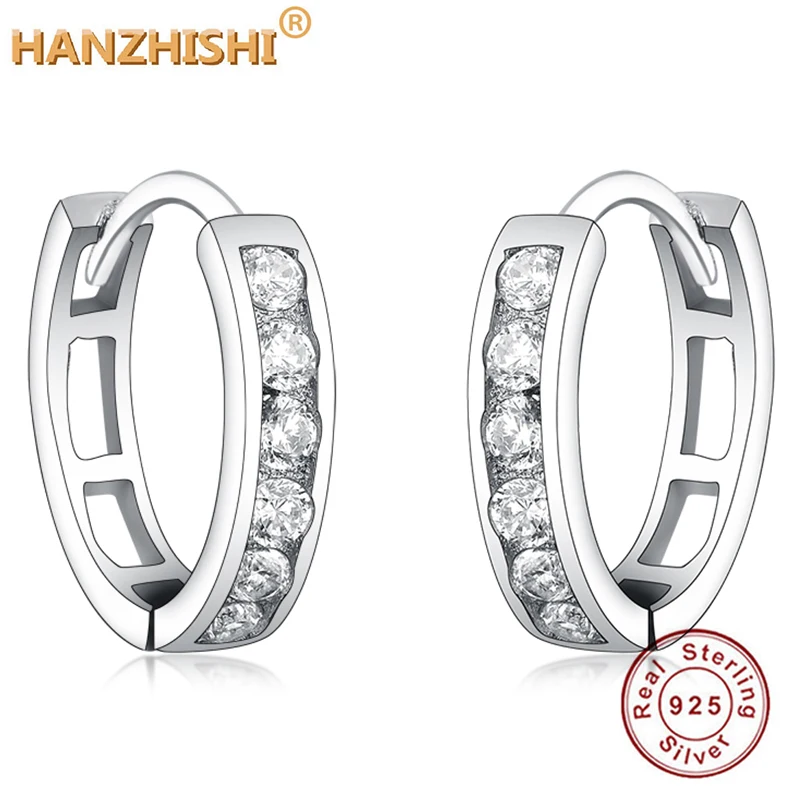 

Женские круглые серьги-гвоздики из серебра 100% пробы с фианитами