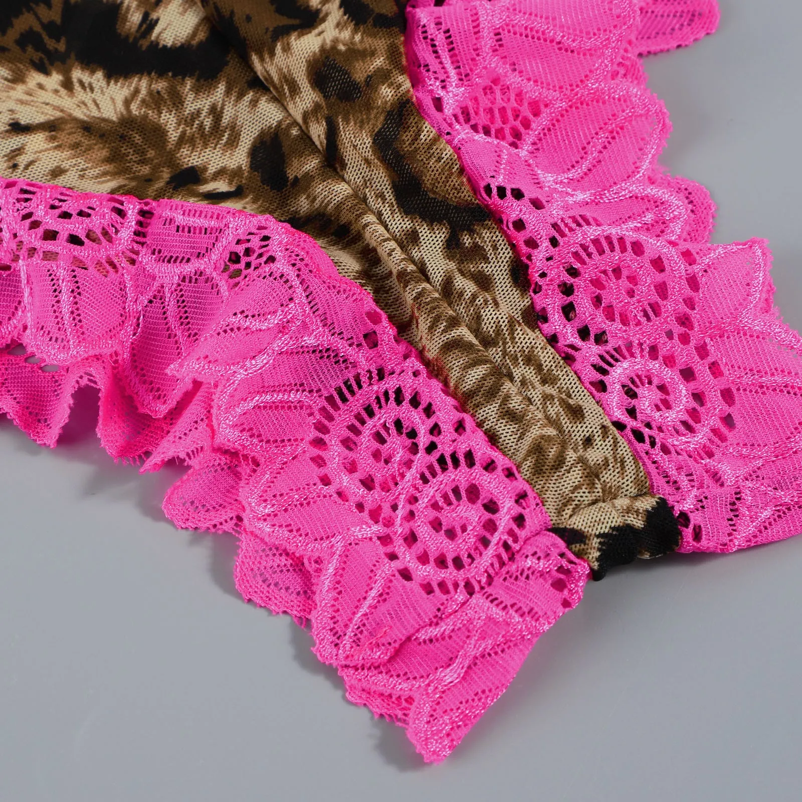 

Women Sleep Wear Pajamas Suit Sexy Lingerie Lace V-Neck Camisole Shorts Set Sleepwear Leopard Pajamas Women Sexy Clothes Nighty