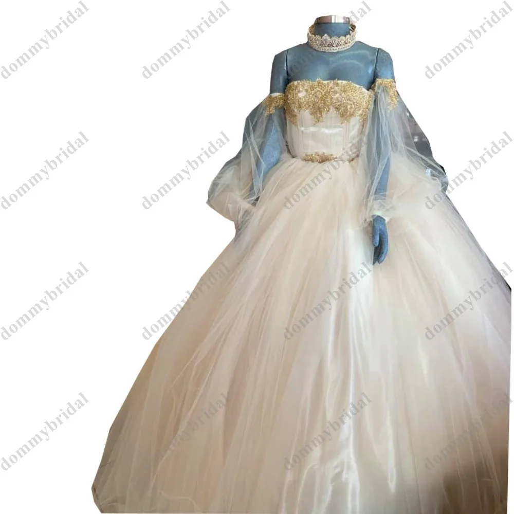 

2022 Princess Gold Lace Applique Champagne Tulle Cheap Ball Gown Quinceanera Dresses Detachable Poet Long Sleeves Beads Sweet 15