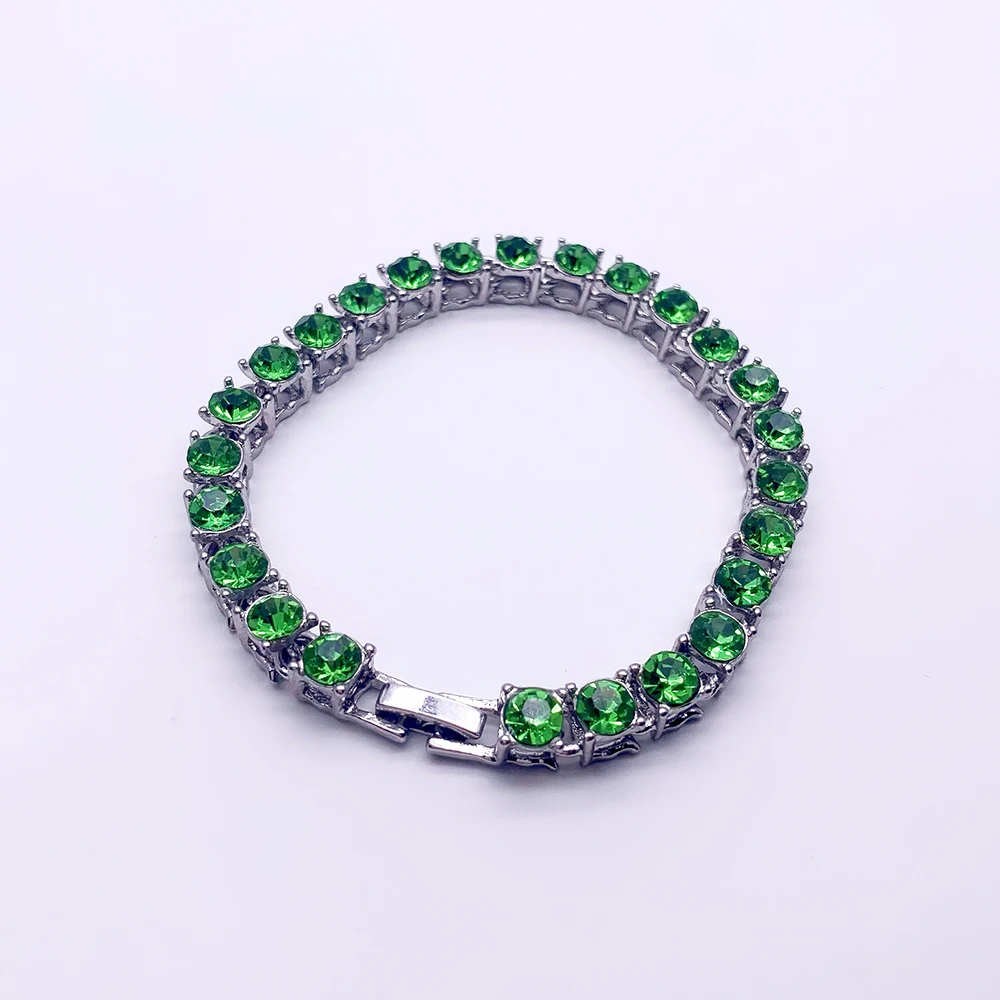 

New classic square emerald charm feminine Bracelet 19cm Available in three colors Luxury zircon antique women accessories