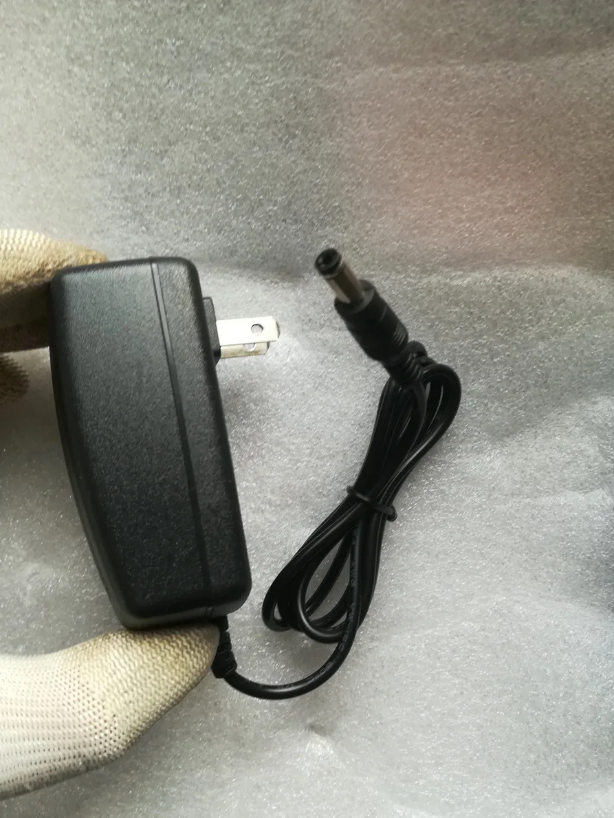 Зарядное устройство OBDSTAR для X300DP X300PAD2 DP600 DP PAD2 220V |