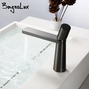 Матовый смеситель для ванной комнаты, одно отверстие, поворот на 360 градусов, цвет розовое золото, одна ручка, для горячей и холодной воды