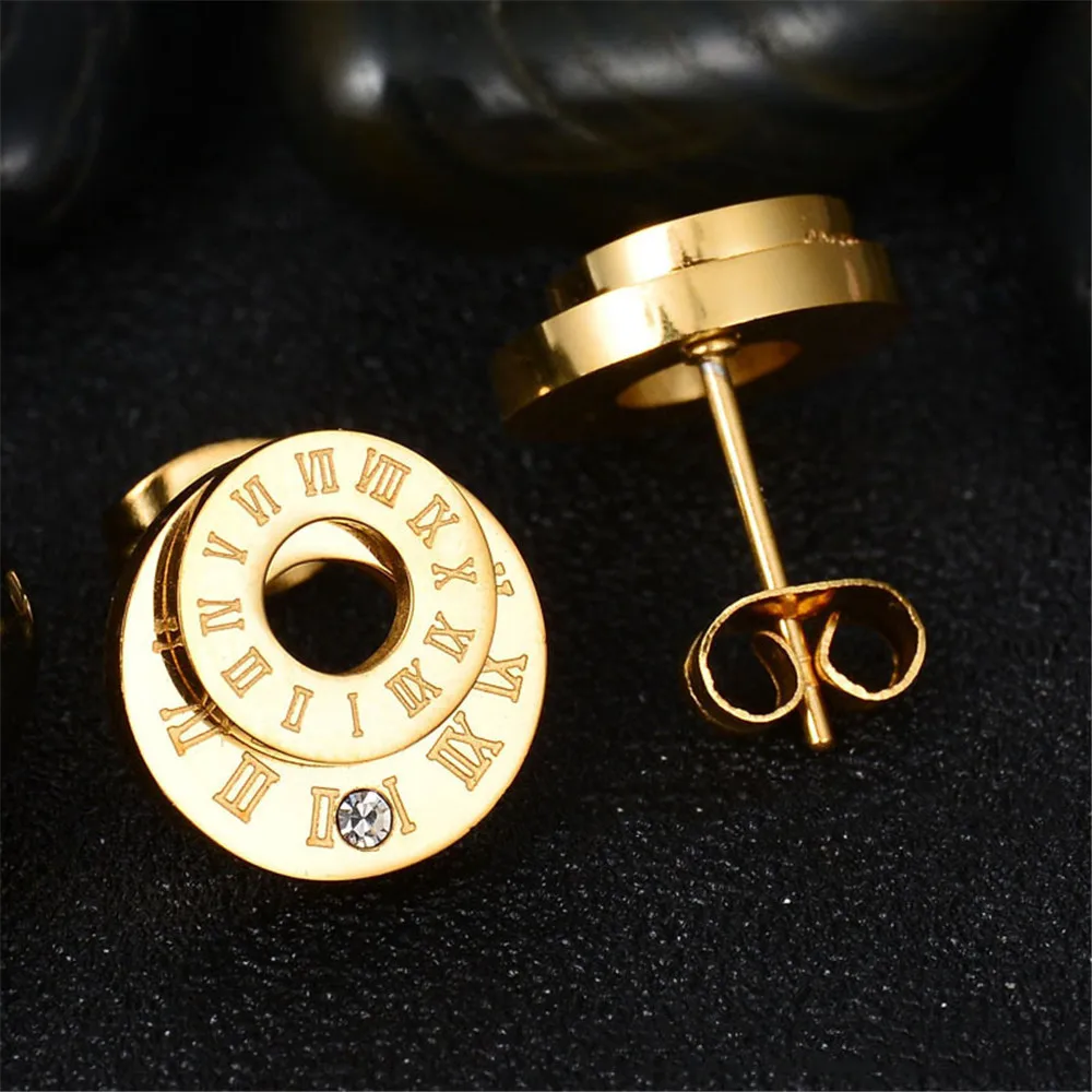 Женские серьги гвоздики SexeMara брендовые из нержавеющей стали 316L 12 мм с буквенными