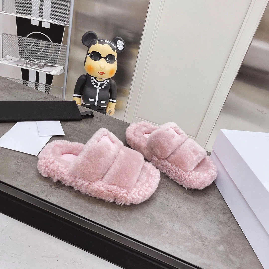 

Niche Design Trend Wool Furry Lazy Flat Slippers 2021 New Autumn Soft Thick-soled Casual All-match Lovely Sandals Women