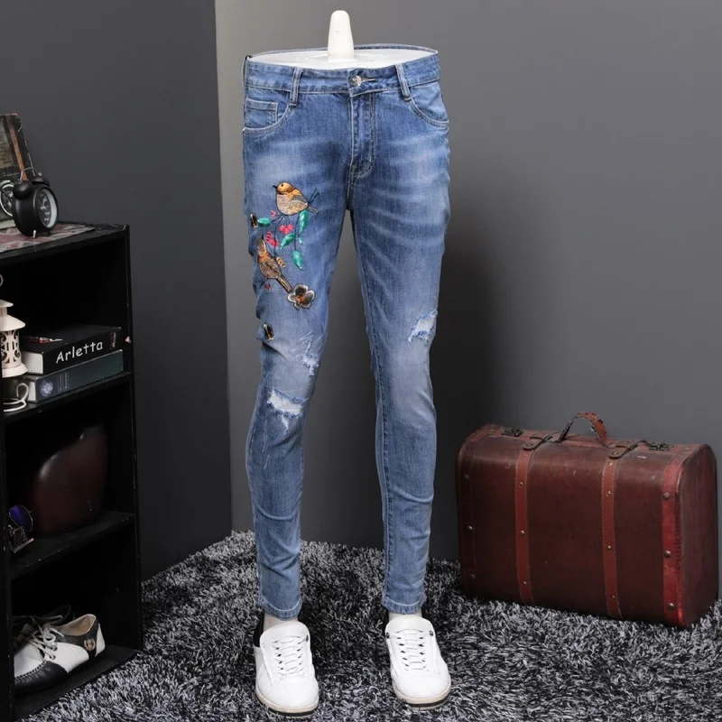 Brand Top New Embroidery Ripped Mens Denim Pencil Pants Full Length Slim Fit Personality Clubwear Casual Male Jeans Trousers