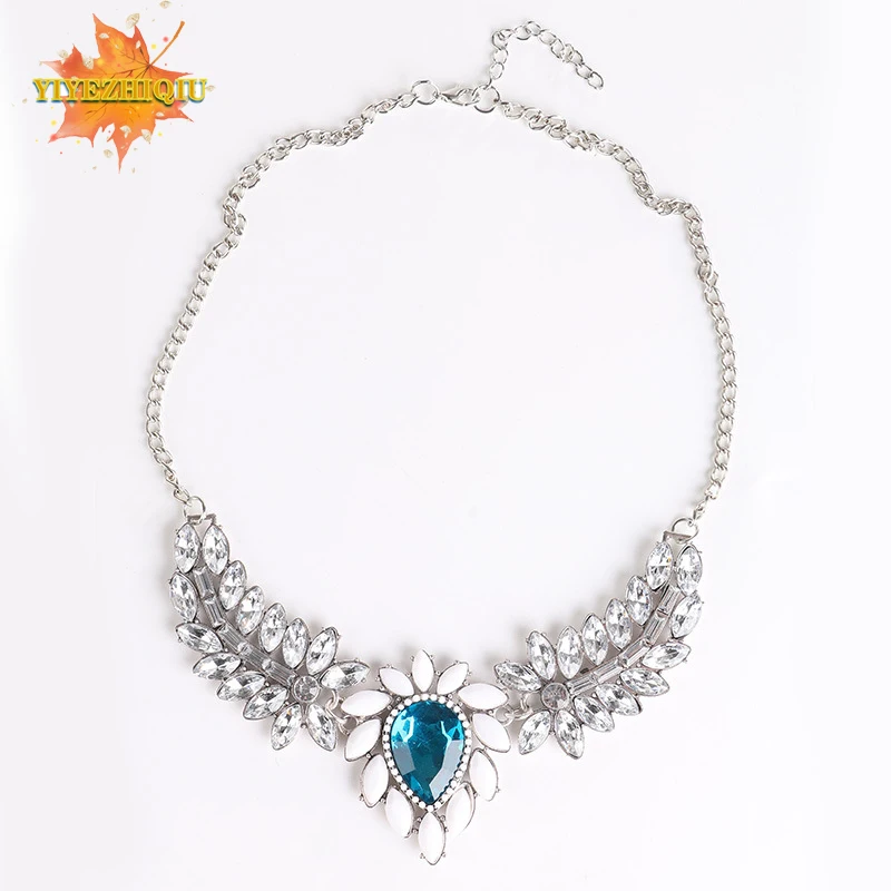 Лидер продаж Модные женские туфли в стиле ретро с украшением виде кристаллов