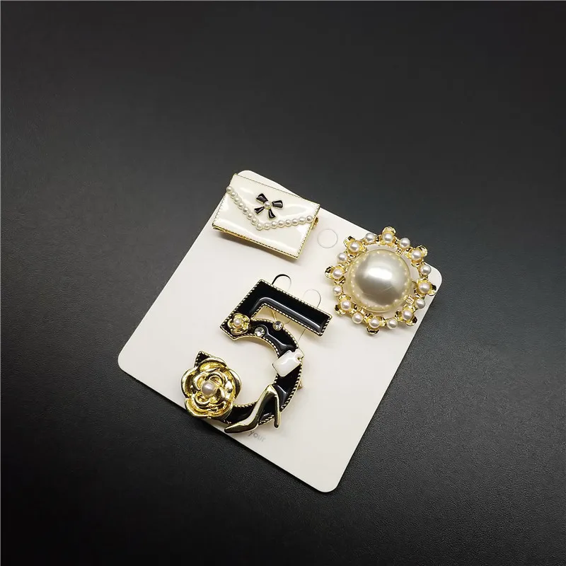 MIX 40 Styles Antique Brooch Luxurious Crystal Stone Pin Needle Letter Pendant Fashion Jewelry Coat Outwear Gifts | Украшения и
