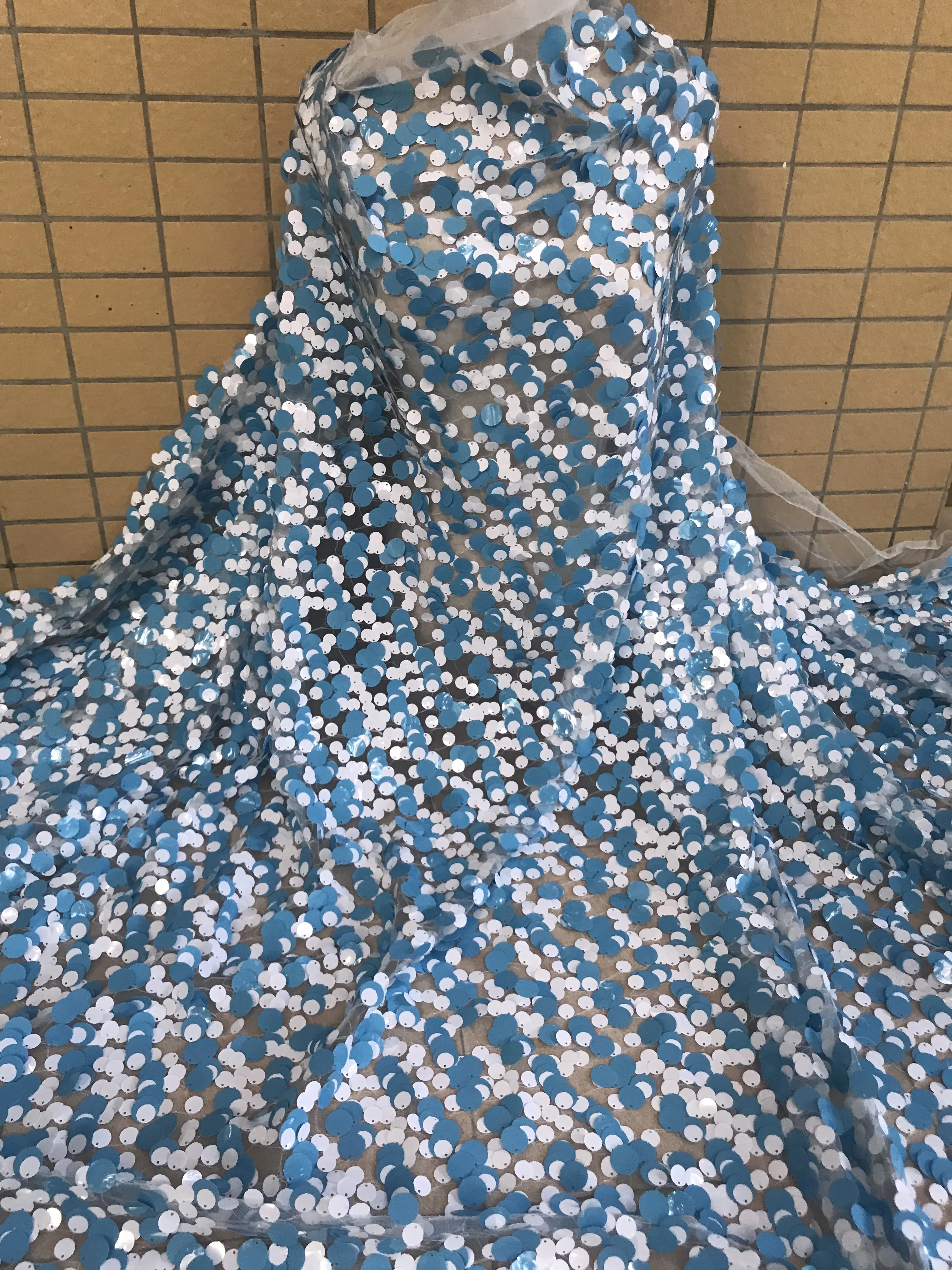 Фотообои с блестками для вечернего платья оптовая продажа Тюлевая кружевная